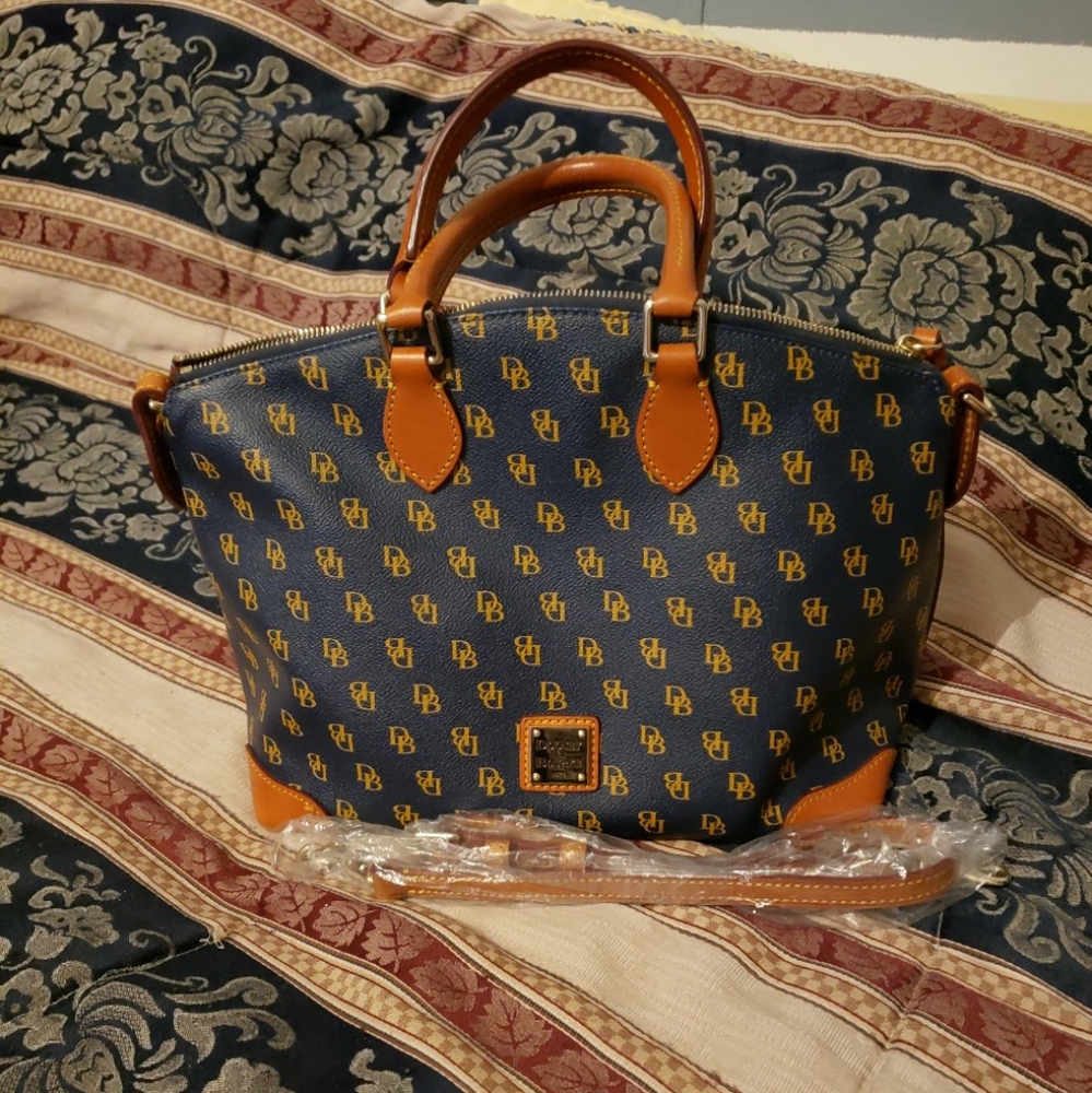 Dooney and bourke domed satchel